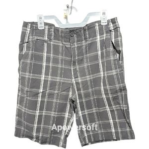 Mens size 34 grey plaid cargo shorts